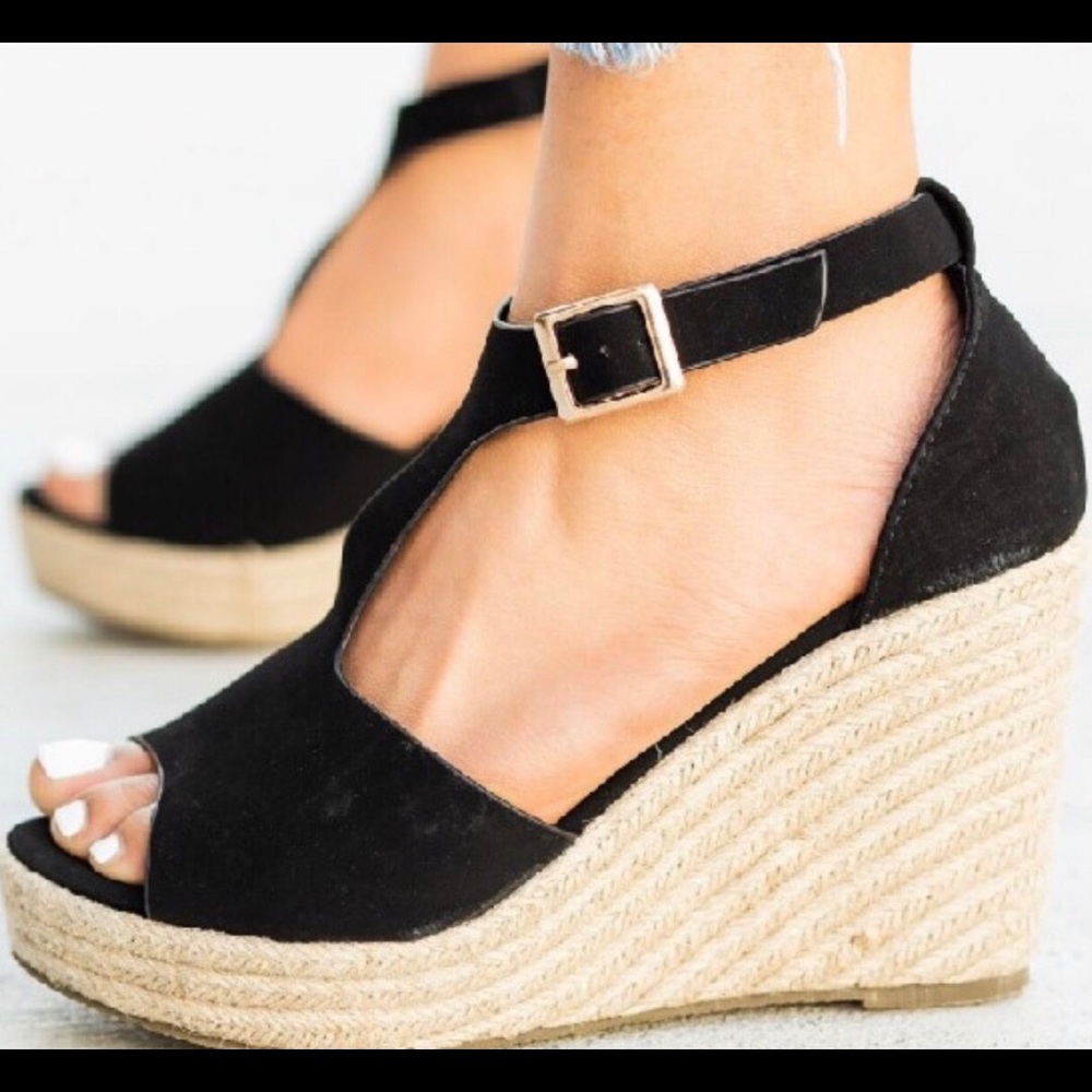 ⭐️last pair ⭐️NEW black espadrille wedge sandals - Picture 3 of 6